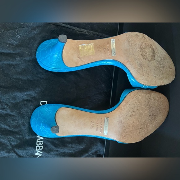 Vintage Dolce & Gabbana turquoise Kitten Heels Like New w/Original Box& Dustbag - Picture 6 of 9